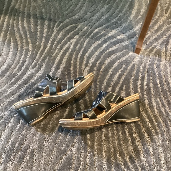 Natural Soul By Naturalizer Hearts Mineral Women's Wedge Sandals EUC - Picture 8 of 9